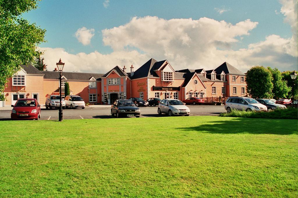 Shannon Oaks Hotel & Country Club Galway Exterior foto
